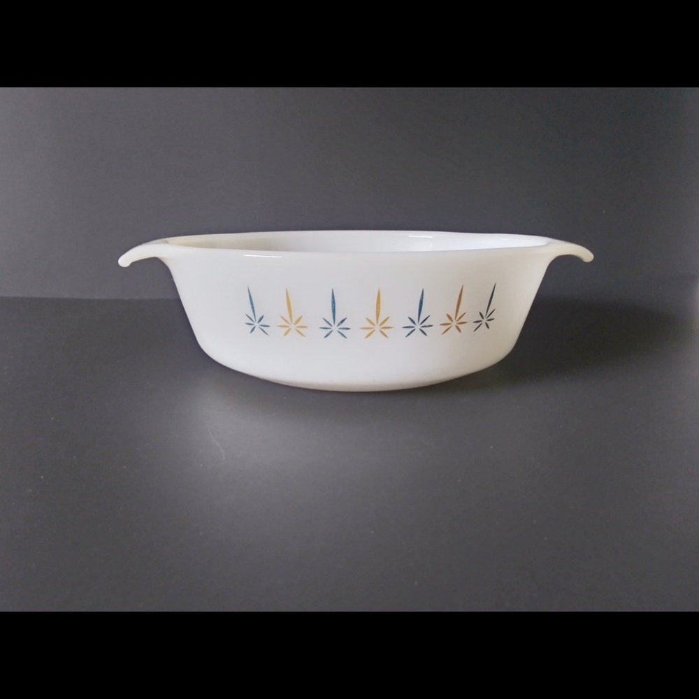 Vintage anchor hocking casserole dish